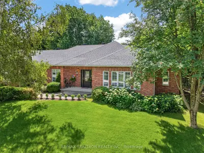 7 Maplehyrn Avenue, East Gwillimbury, On L0g 1v0