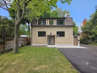 Detached in Richmond Hill