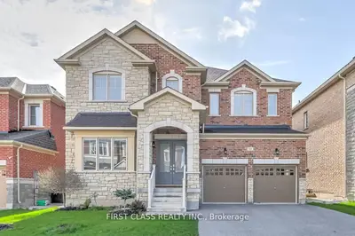 Detached in Aurora
