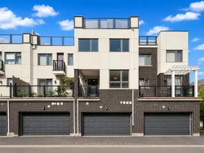 Att/Row/Townhouse in Markham