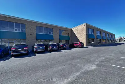 411 Confederation Parkway 7, Vaughan, On L4k 3p7