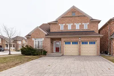 1 Herbert Wales Crescent, Markham, On L6c 0g1