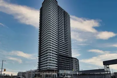 Condo Apartment in Vaughan