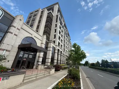 Condo Apartment in Markham
