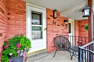 Att/Row/Townhouse in Georgina