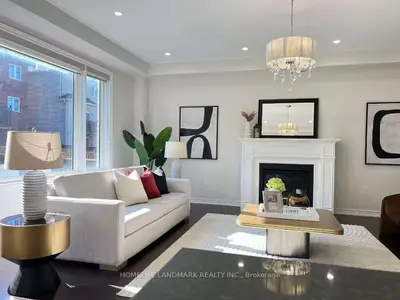 Detached in East Gwillimbury