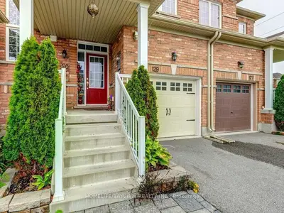 Lower Level in Bradford West Gwillimbury