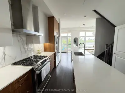 99 Carpaccio Avenue, Vaughan, On L4h 4r5