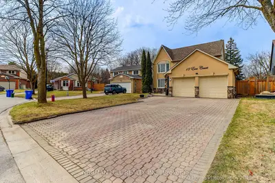 Detached in Newmarket