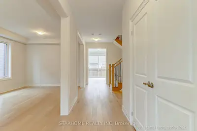 49 Bostock Drive, Georgina, On L4p 0t1