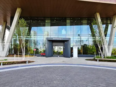 Condo Apartment in Vaughan