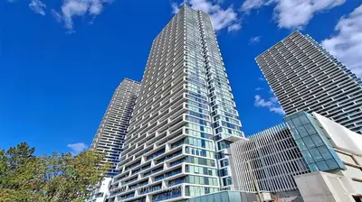 Condo Apartment in Vaughan