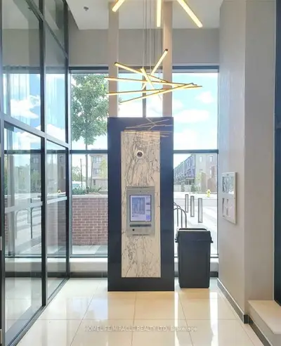 Condo Apartment in Vaughan