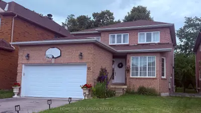 Detached in Richmond Hill