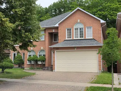 Detached in Richmond Hill