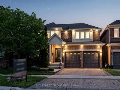 27 Wagon Wheel Crescent, Richmond Hill, On L4e 5e8