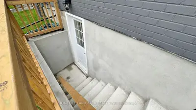 1661 Mount Albert Road Unit 2, East Gwillimbury, On L0g 1v0