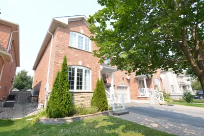 Semi-Detached in Newmarket