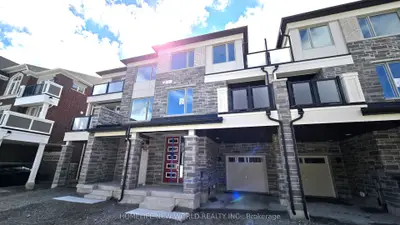 Att/Row/Townhouse in Markham