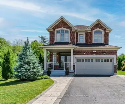 Detached in Aurora