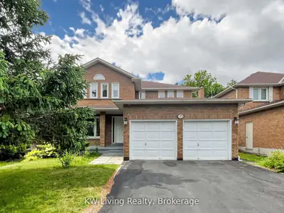 Detached in Richmond Hill