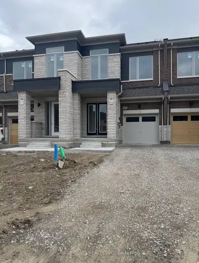 Att/Row/Townhouse in Richmond Hill