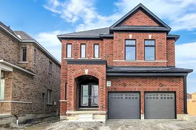 Detached in Bradford West Gwillimbury