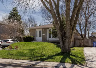 Detached in Newmarket