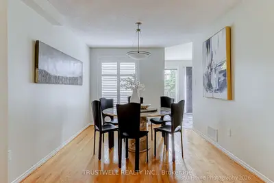 224 Hollingham Road, Markham, On L3r 8k3