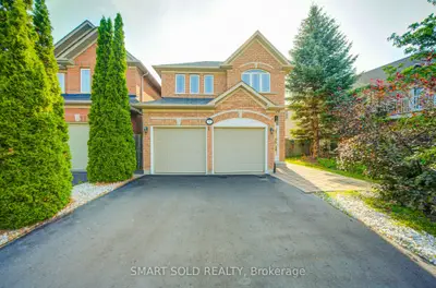 Detached in Richmond Hill
