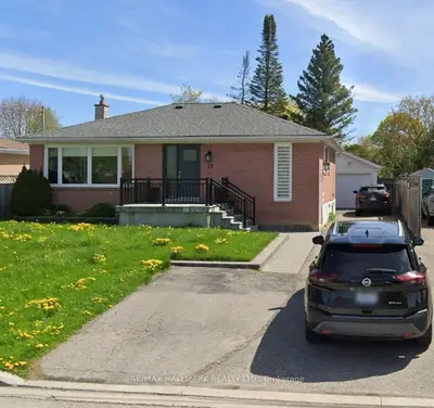13 Patrick Drive, Aurora, On L4g 2a6