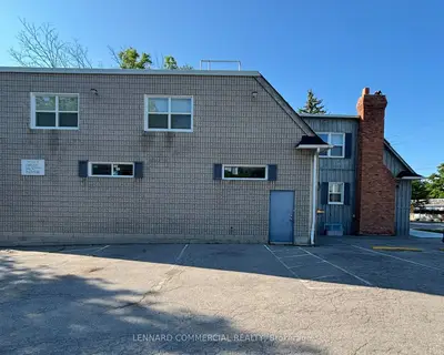 28 Main Street N 3, Newmarket, On L3y 3z7