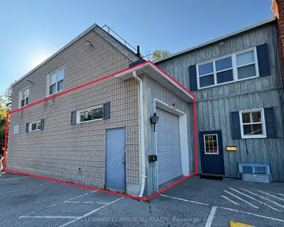 28 Main Street N 3, Newmarket, On L3y 3z7