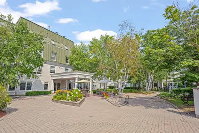 100 Anna Russell Way Ph2, Markham, On L3r 6c7
