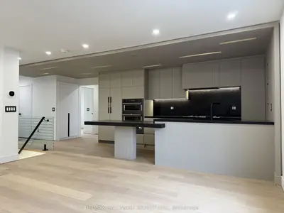 Detached in Newmarket