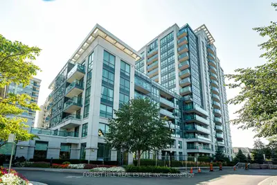 Condo Apartment in Vaughan