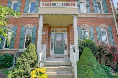 205 Box Grove By- Pass, Markham, On L6b 0l1