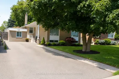 Detached in Richmond Hill