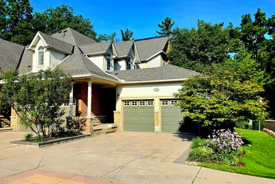 Att/Row/Townhouse in Markham