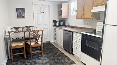 743 Sunnypoint Drive Basement, Newmarket, On L3y 2z7