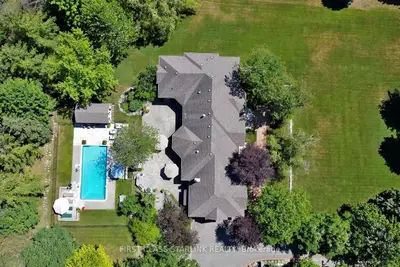 38 Kensington Drive, Richmond Hill, On L4e 3s7
