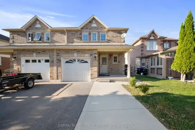 Semi-Detached in Bradford West Gwillimbury