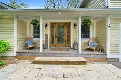 89 River Street, Georgina, On L0e 1r0