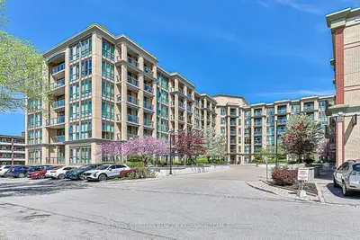 Condo Apartment in Markham