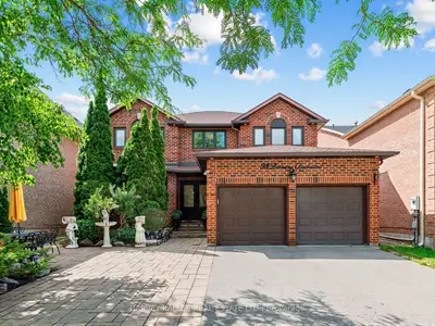 93 Downing Boulevard, Vaughan, On L4j 7n5