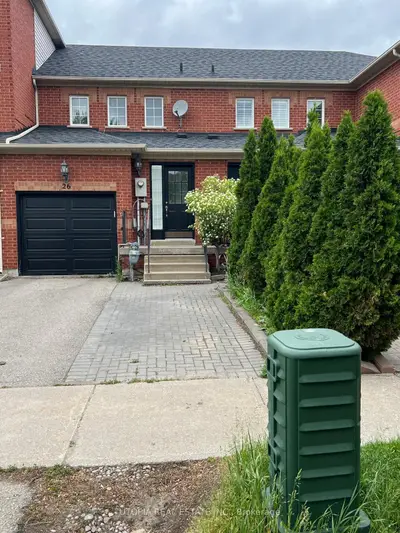 Att/Row/Townhouse in Vaughan