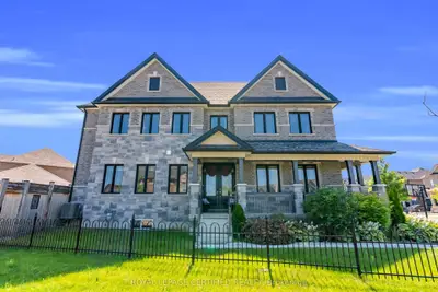 Detached in New Tecumseth