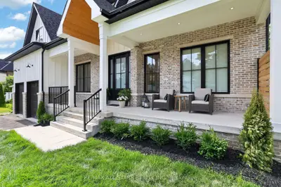 351 South Street, Whitchurch-stouffville, On L4a 7w4