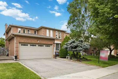 Detached in Markham