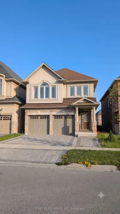 Detached in Richmond Hill